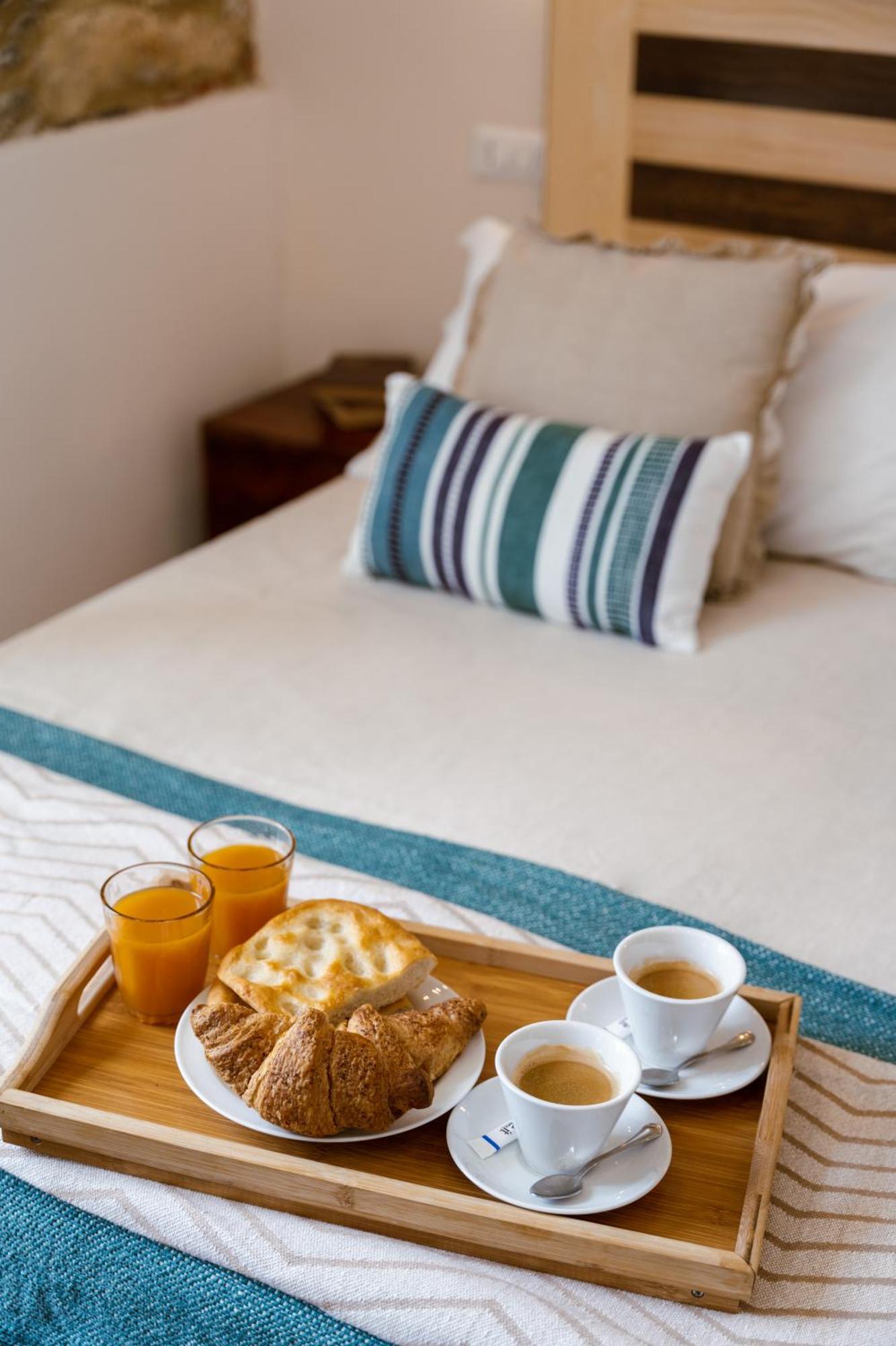 The Railway 74 Bed & Breakfast ลาสเปเซีย ภายนอก รูปภาพ