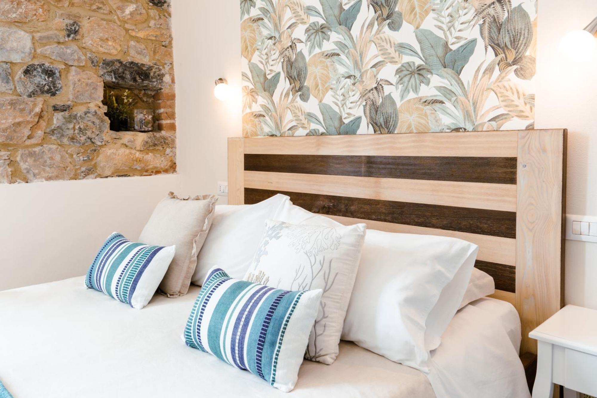 The Railway 74 Bed & Breakfast ลาสเปเซีย ภายนอก รูปภาพ