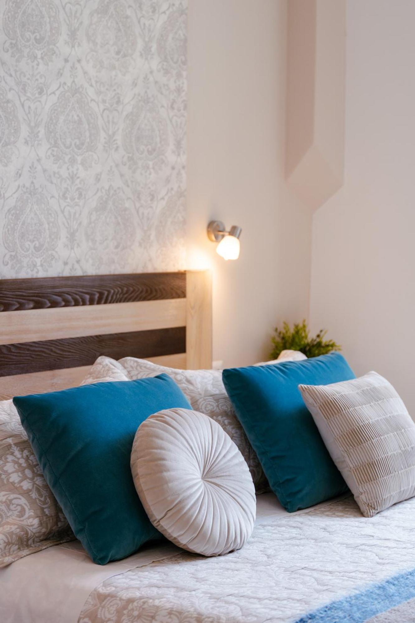 The Railway 74 Bed & Breakfast ลาสเปเซีย ภายนอก รูปภาพ