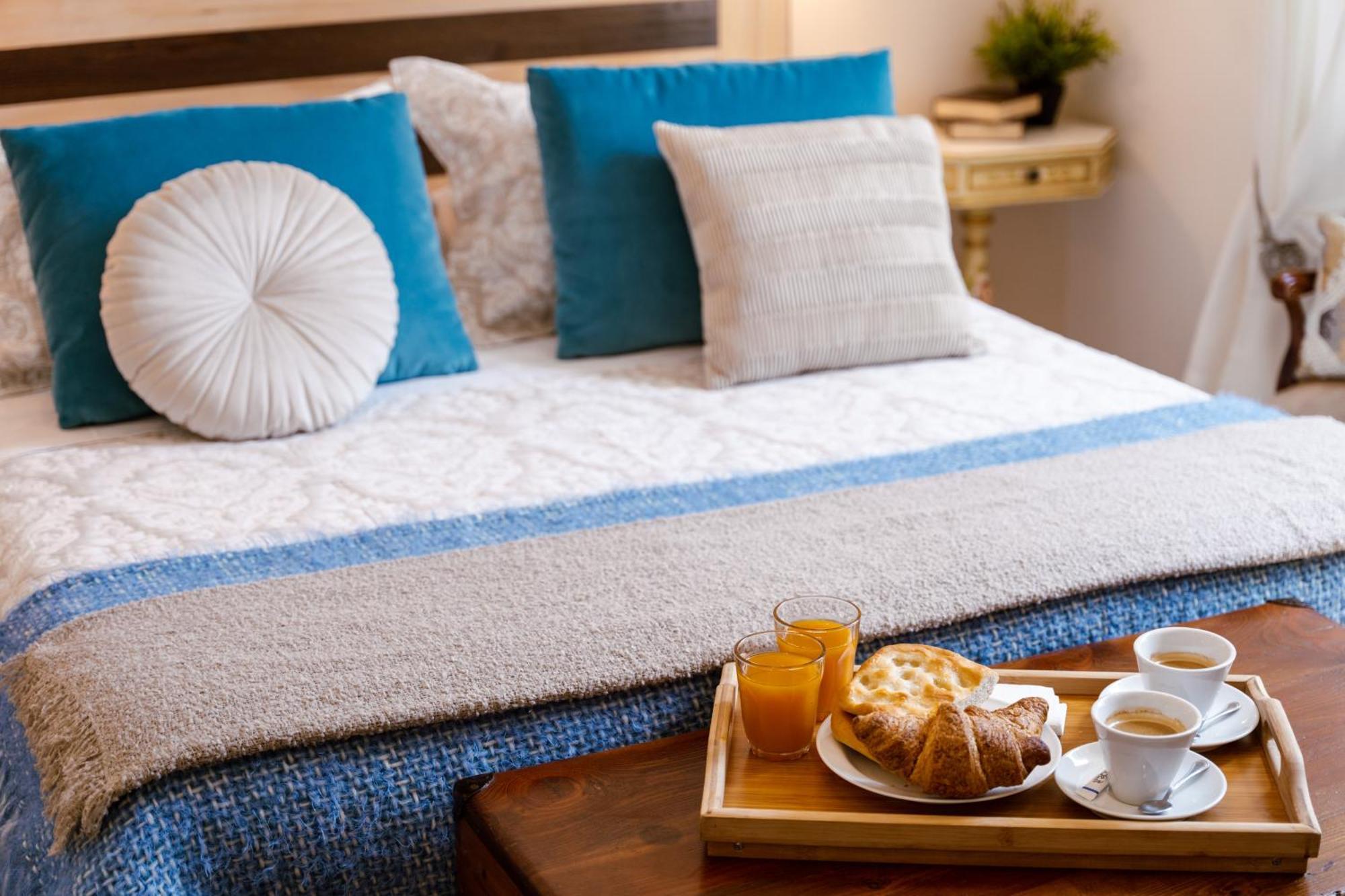 The Railway 74 Bed & Breakfast ลาสเปเซีย ภายนอก รูปภาพ
